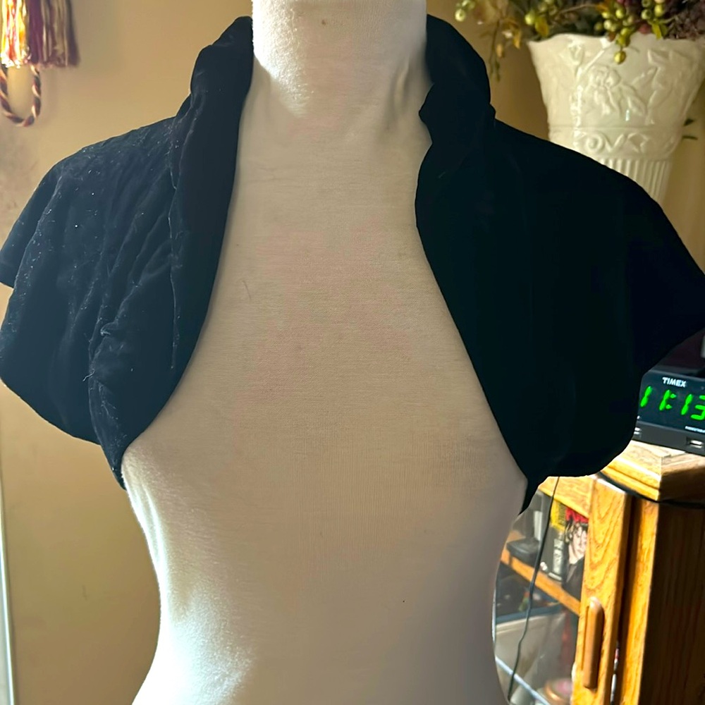Elegant Black Bolero Jacket